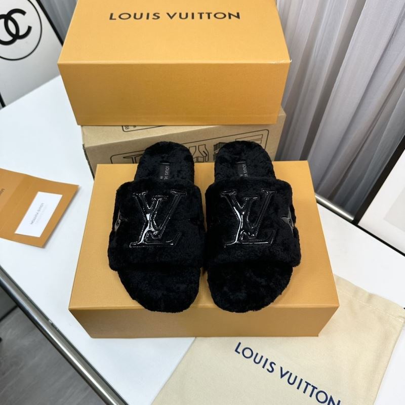 Louis Vuitton Slippers